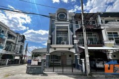 โครงการพรีเมียมเพลส 1 ทาวน์โฮม 3 ชั้นทำเลดีติดถนนซอยรามอินทรา 14 ราคาต่ำกว่าราคาประเมิน เหมาะทั้งอยู่อาศัยและลงทุน