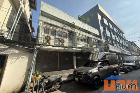 ด่วน ขาย อาคารพาณิชย์ 2 ชั้น 3 คูหา พัฒนาการ ซ.2 ใกล้ Airport Rail Link รามคำแหง  ทางด่วน เจ้าของขายเอง