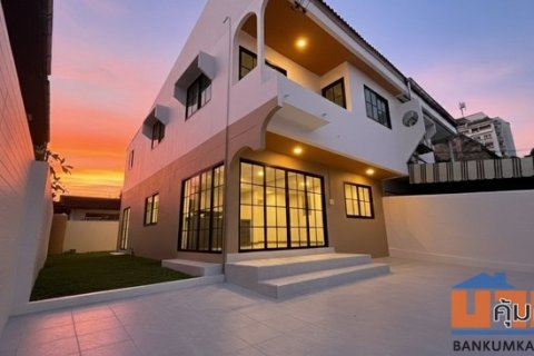 บ้าน -  0 RAI 0 NGAN 45 ตร.วา 5990000 THAI BAHT ใกล้กับ Bangkok Patana ราคาจับต้องได้