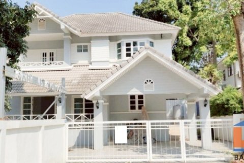 บ้านสวยรีโนเวทใหม่!! หมู่บ้าน ณ บุรี หลังมุม แต่งสไตล์มินิมอลโทนขาวละมุน พื้นที่ 76 ตรว. ทำเลดีม๊าก ใกล้ทางด่วน