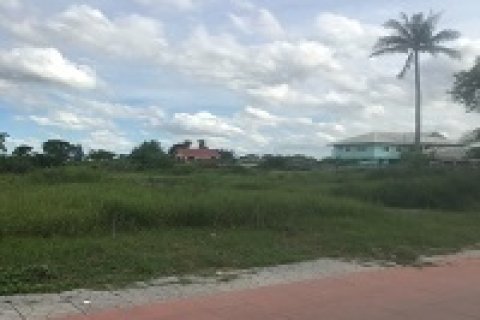 ขายด่วน ที่ดินแปลงใหญ่ 7ไร่ 25 ตารางวา ด้านหน้าติดถนนราษฎร์อุทิศ 68/3