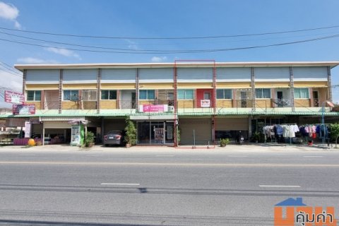 ขายอาคารพาณิชย์ 2 ชั้น บ่อวิน ติดถนนหลัก ทำเลธุรกิจ ใกล้นิคมฯ ราคาพิเศษ 2.2 ล้าน