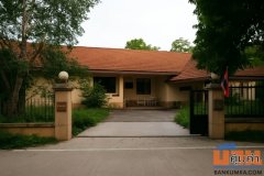 ขายบ้านเดี่ยวชั้นเดียวพร้อมที่ดินบนพื้นที่ 1,100 ตร.ว. พื้นที่ใช้สอย 300 ตร.ม. มี 2 โฉนด ตำบลห้วยทราย แม่ริม เชียงใหม่