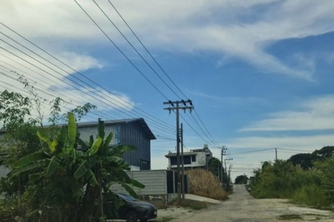 ขายที่ดินซอยร่มเกล้า 19 ในราคาดีที่สุด ราคาดีทำเลดีติดต่อผึ้งรติ โทร 061-9419-639