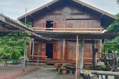 ขายบ้านไม้พร้อมที่ดิน 3 ไร่ 3 งาน บ้านสวยไม้สักทอง พร้อมอยู่ ตำบลตลิ่งชัน เมืองสุพรรณบุรี