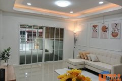 ขายบ้าน 2 ชั้น รีโนเวทใหม่ทั้งหลัง ใจกลางเมือง ถนนเสือป่า ซอย 4 ต.หน้าเมือง ราชบุรี ใกล้โรบินสัน ตลาดศรีเมือง