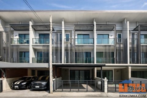 ขายทาวน์โฮม 3 ชั้น โครงการ Town Avenue Merge รัตนาธิเบศร์พร้อมอยู่ ฟังก์ชันครบ