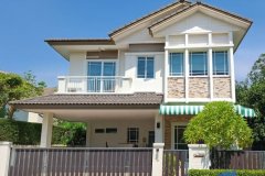 ขายถูก ม.มัณฑนา พระราม 9–ศรีนครินทร์ แบบ Onyx พร้อมเฟอร์นิเจอร์บิวท์อิน และแอร์ 5 เครื่อง ใกล้สวนสาธารณะ