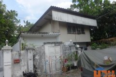 ขายที่ดินซอย สายลม 2 พร้อมบ้านสองชั้น 1 หลัง แปลงติดพื้นที่สวนสีเขียว