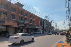 ขายอาคารพาณิชย์ 3 ชั้นครึ่ง ติดถนน ทำเลดี วิวแม่น้ำ อำเภอสามพราน จังหวัดนครปฐม