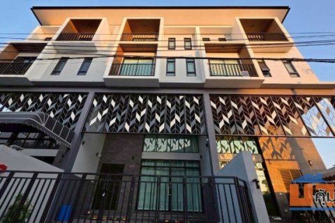 [ให้เช่า] ทาวน์โฮม 3.5 ชั้น  โครงการไดมอนด์ วิลล์ ลาดพร้าว-วังหิน เฟอร์นิเจอร์ครบ พร้อมเข้าอยู่