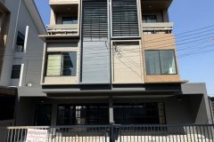 ขาย/เช่าทาวน์โฮมออฟฟิศ 2 คูหา โครงการ Haus Clover แจ้งวัฒนะ - ราชพฤกษ์ 3 ชั้นครึ่ง บ้านแฝด ( 2 อาคารเชื่อมหากัน )