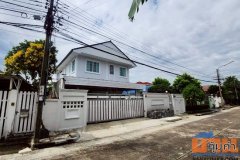 ขายบ้านเดี่ยว หมู่บ้านสัมมากร รามคําแหง 112 สะพานสูง กรุงเทพ เนื้อที่ 66 ตร.ว. 2 ชั้น 3 นอน 4 น้ำ