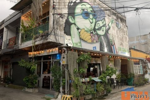 เซ้งกิจการร้านอาหาร พร้อม Rooftop Bar 3 ชั้น ย่านเมืองเก่าเชียงใหม่ ทำเลทอง ใกล้ประตูท่าแพ พร้อมอุปกรณ์ครบ