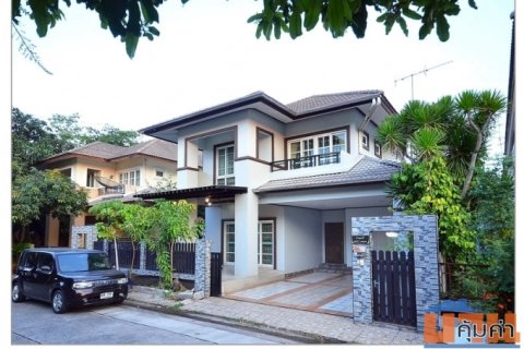 บ้านเดี่ยว 2 ชั้นหมู่บ้านปรีชา(ร่มเกล้า)  รีโนเวทใหม่สวยมาก ทำเลดีสุดๆ ติดถนนร่มเกล้า