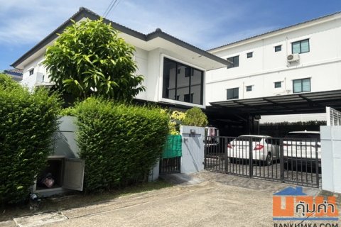 ขายบ้านเดี่ยว หมู่บ้านพฤกษาวิลเลจ 39 ดีไลท์ ลำลูกกา คลอง 3 เนื้อที่ 59 ตร.ว. 2 ชั้น 4 นอน 2 น้ำ