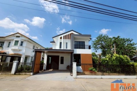 ขายบ้านรีโนเวทใหม่ โครงการ นันทวัน วงแหวน-รัตนาธิเบศร์ (Nantawan Wongwaen-Rattanathibet) เนื้อที่กว้าง 74 ตร.ว.