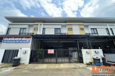 ขายทาวน์เฮ้าส์ หมู่บ้านเดอะโมดิช ราชพฤกษ์-กาญจนาภิเษก เนื้อที่ 22 ตร.ว. 2 ชั้น 4 นอน 3 น้ำ