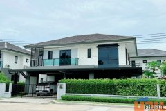 ขายบ้านหรู 2 ชั้น ทำเลดีที่สุดในโครงการ บริทาเนีย บางนา–สุวรรณภูมิ กม.26