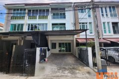 ขายทาวน์โฮม 3 ชั้น บ้านกลางเมืองลาดพร้าว 71 นาคนิวาส 34 สภาพดี พร้อมอยู่