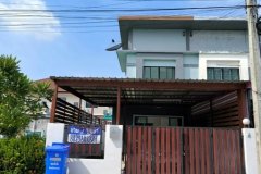ให้เช่า 14,000 บ้านเทาวน์โฮมรีโนเวทใหม่ 2ชั้น 30 ตรวา หลังมุม หมู่บ้านธัญดา พาร์ควิว 4  ติดสวน