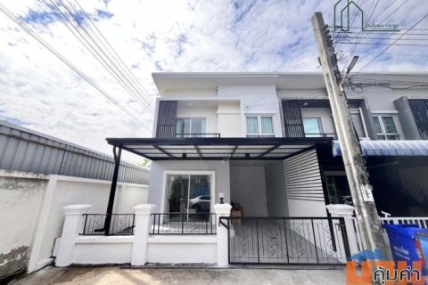 บ้านหลังมุม นิรันดร์ วิลล์ 10 รีโนเวทใหม่ทั้ง หิ้วกระเป๋าเข้าอยู่ได้เลย