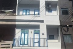 ขายอาคาร 5 ชั้น ตรงข้ามโรงแรมอินท์เรสซิเด้นท์ หาดจอมเทียน