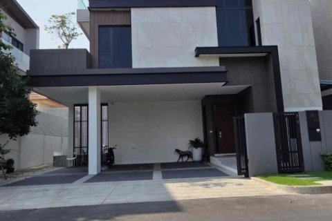 ขาย/ให้เช่า บ้านเดี่ยว 3 ชั้น โครงการ THE HONOR YOTHINPATTANA กรุงเทพมหานคร