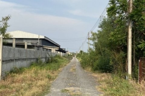 ขายที่ดินพร้อมโกดังและบ้านหลังเล็ก โฉนดครุทเเดงพร้อมโอน