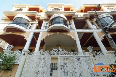 OWNER POST – (Agents Welcome) Luxury 5-Storey Townhome | Thonglor Soi 25 | 400 sqm | 90,000 THB/month Architect-designed