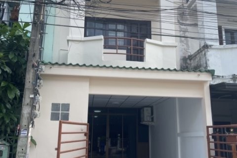 ขายทาวน์เฮ้าส์ 2 ชั้น ทำเลดี หมู่บ้านเลิศอุบล บางเขน กรุงเทพมหานคร