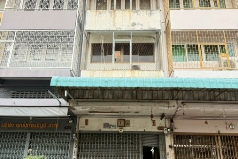 ขาย/ให้เช่าอาคารพาณิชย์ 3.5 ชั้น มีชั้นลอย ซอยเพชรเกษม 75 โครงสร้างอาคารดีมาก เหมาะอยู่อาศัยหรือทำการค้าขาย ใกล้โฮมโปรเพ