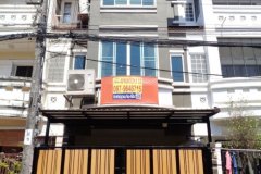 🚩 บ้านรีโนเวท ทาวน์โฮม 3ชั้น 18 ตารางวา โครงการ เดอะ รีโน่ นวมินทร์ ใกล้โลตัสนวมินทร์