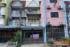ขายทาวน์เฮ้าส์ ซอยลาดพร้าว 127 บางกะปิ เนื้อที่ 19 ตร.ว. 3 ชั้น 4 นอน 3 น้ำ