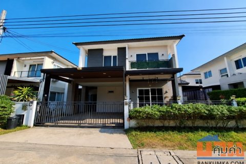 ขายบ้านเดี่ยว หมู่บ้านเซนโทร พระราม 9-มอเตอร์เวย์ เนื้อที่ 55 ตร.ว. 2 ชั้น 4 นอน 3 น้ำ