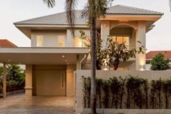 บ้านพูลวิลล่าส่วนตัว ในหมู่บ้านพิมุกต์ 4 ใกล้ สถานทูตสหรัฐฯ, ม.พายัพ เพียง 3 กม. ติด ถ.วงแหวนรอบสอง เดินทางสะดวก