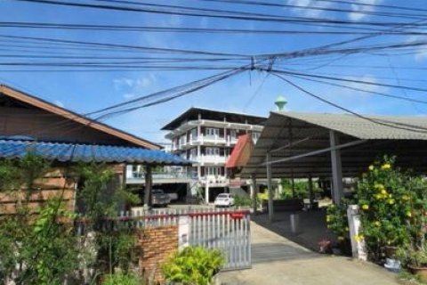 ที่ดินพร้อมสิ่งปลูกสร้าง 769 ตร.วา ติดถนนซุปเปอร์ไฮเวย์ ตรงข้ามไทวัสดุ เห็นชัด เข้าถึงง่าย