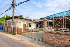 ขายบ้านพร้อมที่ดิน อ.เชียงคำ พะเยา พื้นที่กว้าง พร้อมโกดัง บนพื้นที่ 278 ตร.วา เหมาะทำธุรกิจ / อาคารพาณิชย์