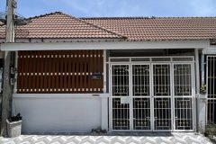 ทาวน์เฮ้าส์ รีโนเวทใหม่ ให้เช่า ม.นิราวิลล์ ฝั่งตรงข้าม สวนอุตสาหกรรม จงสถิตย์ ใกล้ซอย บางบอน 5 โทร 0935109099