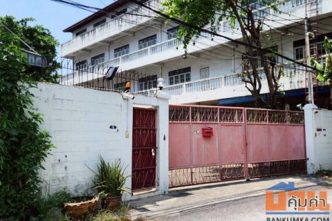 ขายโรงงาน ซอยกรุงเทพนนท์ 12 ถนนกรุงเทพ-นนทบุรี เนื้อที่ 441.2 ตร.ว. 2 อาคาร 4 ชั้น