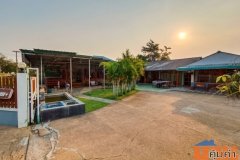 ขายบ้านเดี่ยว พร้อมพื้นที่ทำธุรกิจ บรรยากาศร่มรื่น ใกล้แหล่งชุมชน ติดโรงเรียนประจำ ต.ดอนมูล จ.แพร่