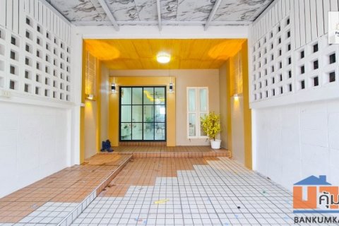 ขาย ทาวน์เฮ้าส์ 2ชั้น รีโนเวทใหม่ ย่านหทัยราษฎร์ มบ.แคทลียา ถ.หทัยราษฎร์37 เดินทางง่าย เชื่อมต่อได้หลายเส้นทาง