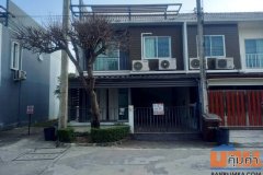 ขายทาวน์เฮ้าส์ หมู่บ้านเดอะคัลเลอร์ส รังสิต-คลอง 4 เนื้อที่ 17.7 ตร.ว. 2 ชั้น 3 นอน 2 น้ำ