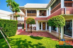 ขายบ้านเดี่ยว 2 ชั้น หลังมุม NOBLE WANA WATCHARAPOL บ้านหันทางทิศเหนือ มีความเป็นส่วนตัวสูง ใกล้เซ็นทรัลรามอินทรา