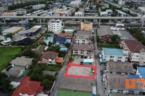 ขายที่ดินเปล่าถมแล้ว 100 ตร.ว. พร้อมโฉนด ติดกับชุมชน เดินทางสะดวก ในซอยรามคำแหง 193