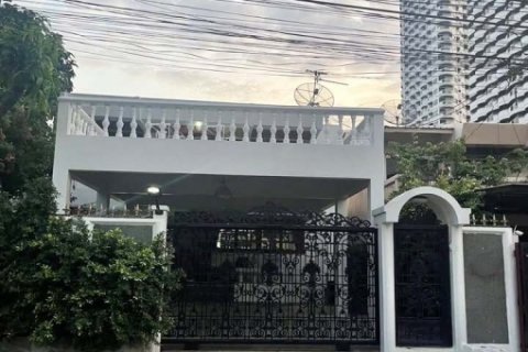 บ้านเดี่ยว 90 ตร.วา หมู่บ้านเมืองทอง 2 ซอย พัฒนาการ 53