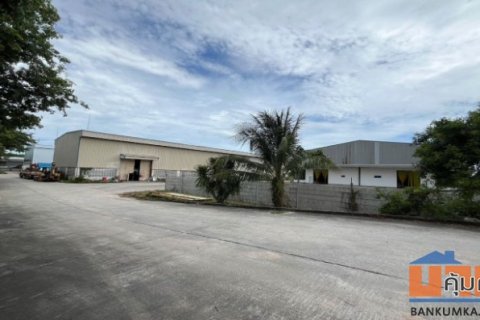 ขายโรงงานโกดัง 17-2-94 ไร่ พร้อมใบรง.4 ติดถนน จ.ระยอง ใกล้ท่าเรือ