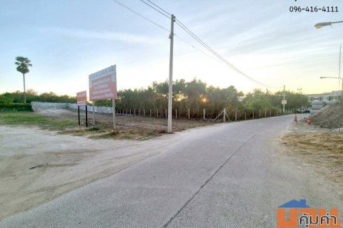 ขายที่ดินเปล่า 3 ไร่ ทำเลดี ใกล้หาดบางเเสน เหมาะลงทุนอสังหาฯ ทุกรูปแบบ