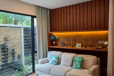 ให้เช่า/ขาย คอนโด โคลวิว (Pool Suite Chiang Mai) ใกล้เมืองเชียงใหม่ เฟอร์นิเจอร์ครบ