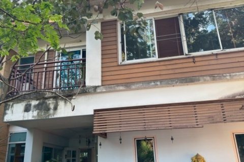 ขายบ้านเดี่ยวมือสอง โครงการดิเอส ทาน่า พระราม 5 (The Estana Rama 5) เนื้อที่ 123 ตร.ว.